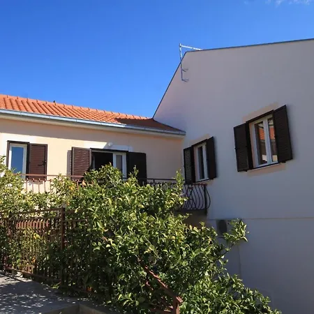 Apartment Apartments With A Parking Space Slatine, Ciovo - 8658 Slatine