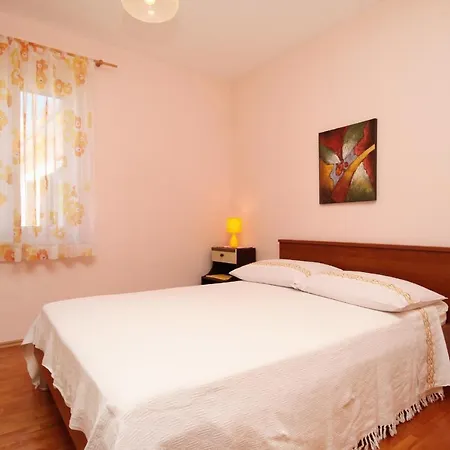 Appartamento With Parking Space Slatine, Ciovo - 8658 Slatine